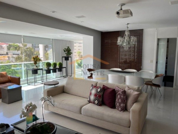 Apartamento com 4 Quartos para Alugar, 220 m² em Santana - São Paulo