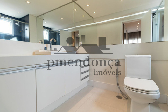 Imagem Apartamento com 2 Quartos à Venda, 127 m² em Vila Madalena - São Paulo