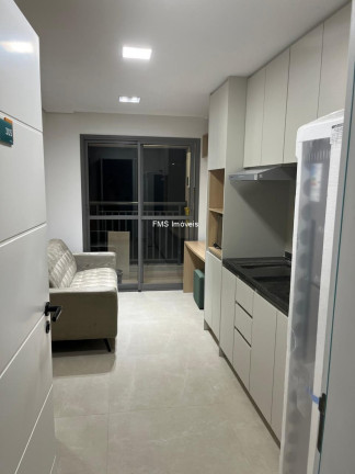 Imóvel com 1 Quarto para Alugar, 30 m² em Jardim Marajoara - São Paulo