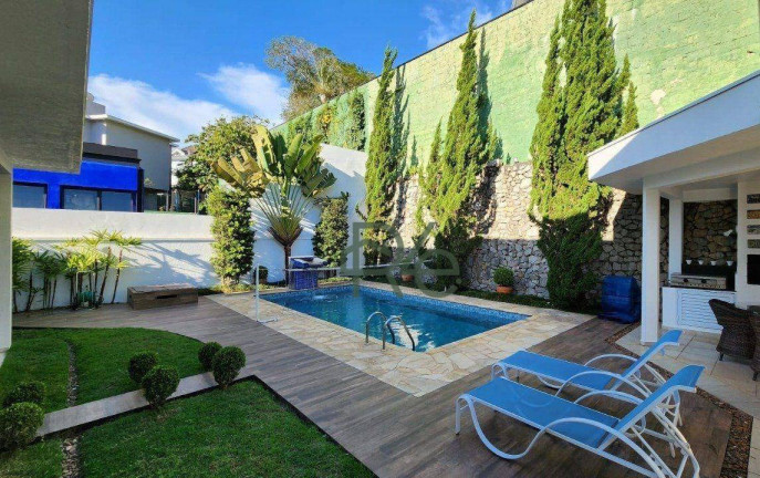 Imagem Casa com 4 Quartos à Venda, 398 m² em Golf Village - Carapicuíba Imagem Casa com 4 Quartos à Venda, 398 m² em Golf Village - Carapicuíba