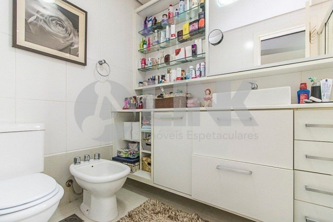 Imagem Imóvel com 3 Quartos à Venda, 284 m² em Chácara Das Pedras - Porto Alegre