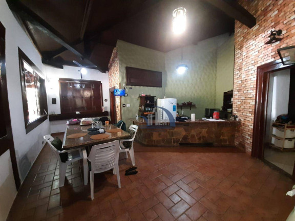 Imagem Chácara com 6 Quartos à Venda, 4.770 m² em Canto Do Forte - Praia Grande