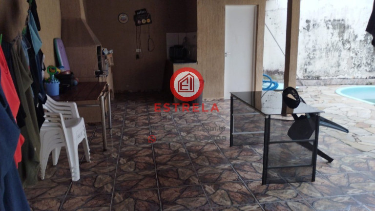 Imagem Casa com 3 Quartos à Venda, 301 m² em Jardim Terras De São João - Jacareí Imagem Casa com 3 Quartos à Venda, 301 m² em Jardim Terras De São João - Jacareí