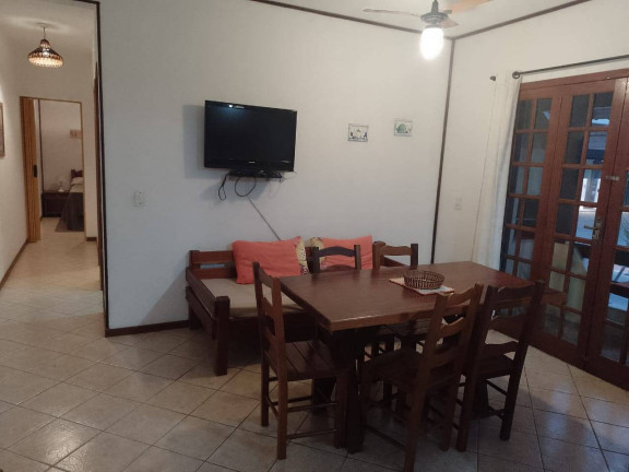 Imagem Apartamento com 2 Quartos para Temporada, 52 m² em Bombas - Bombinhas Imagem Apartamento com 2 Quartos para Temporada, 52 m² em Bombas - Bombinhas