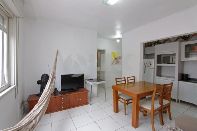 Imagem Apartamento com 2 Quartos à Venda, 70 m² em Santana - Porto Alegre Imagem Apartamento com 2 Quartos à Venda, 70 m² em Santana - Porto Alegre