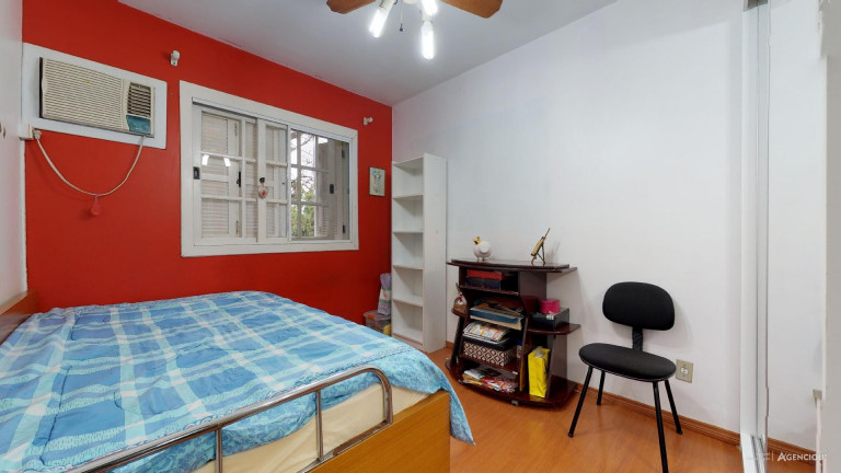 Imagem Sobrado com 3 Quartos à Venda, 221 m² em Tristeza - Porto Alegre