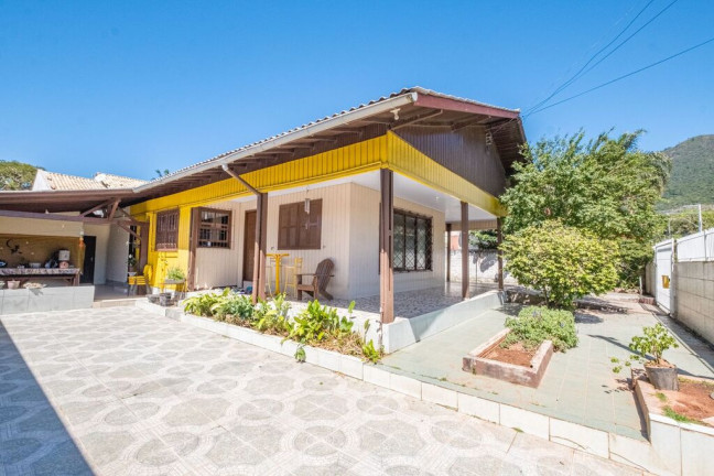 Imagem Casa com 3 Quartos à Venda, 140 m² em Praia De Fora - Palhoça