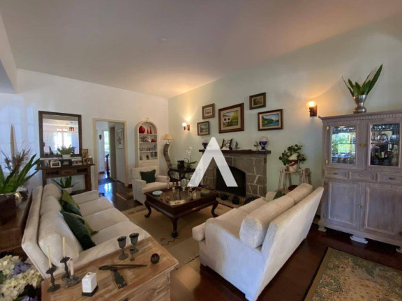 Imagem Casa com 4 Quartos à Venda, 373 m² em Quebra Frascos - Teresópolis