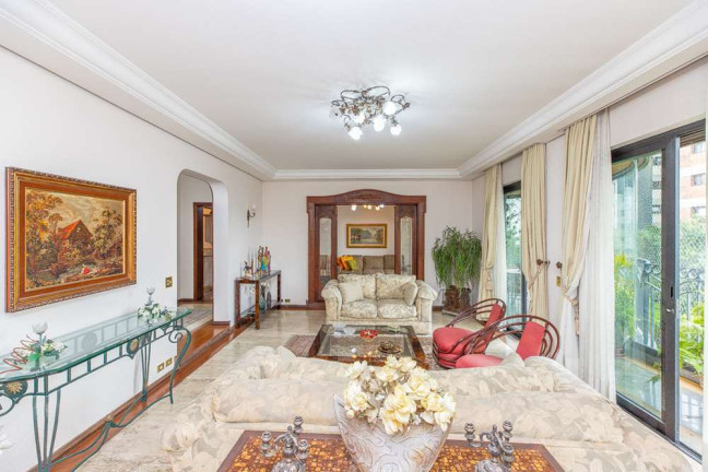 Imóvel com 3 Quartos à Venda, 251 m² em Moema - São Paulo