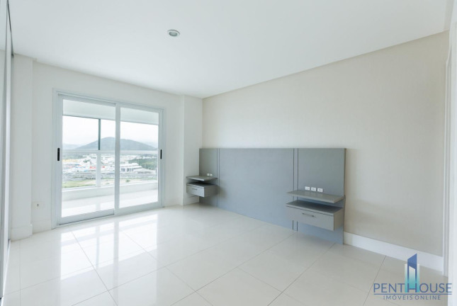 Imagem Apartamento com 3 Quartos à Venda, 121 m² em Centro - Balneário Camboriú Imagem Apartamento com 3 Quartos à Venda, 121 m² em Centro - Balneário Camboriú
