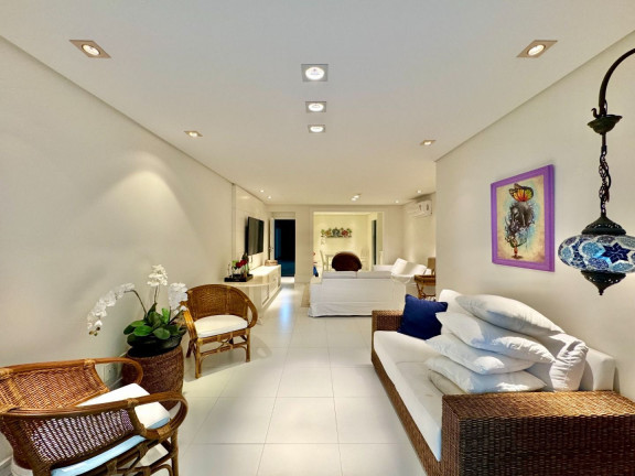 Apartamento com 3 Quartos à Venda, 120 m² em Pitangueiras - Guarujá
