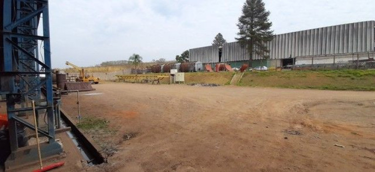 Imagem Galpão para Alugar, 130 m² em Bom Jardim - Rio Das Pedras Imagem Galpão para Alugar, 130 m² em Bom Jardim - Rio Das Pedras