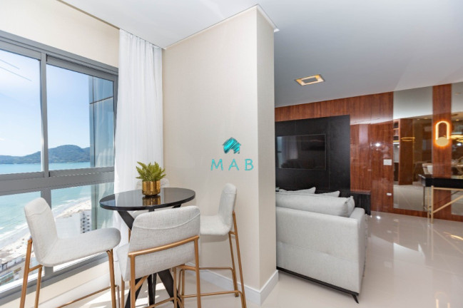 Imagem Apartamento com 4 Quartos à Venda, 218 m² em Centro - Balneário Camboriú Imagem Apartamento com 4 Quartos à Venda, 218 m² em Centro - Balneário Camboriú