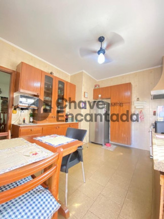 Imagem Casa com 5 Quartos à Venda, 330 m² em Jardim Estoril - Birigui