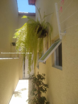Imagem Casa com 2 Quartos à Venda, 73 m² em Europa - Mongaguá