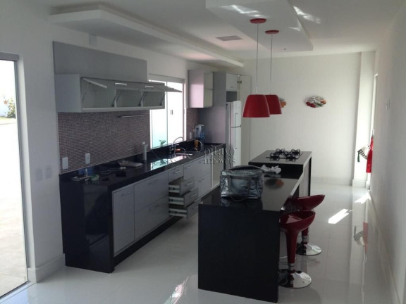 Imagem Casa com 5 Quartos à Venda, em Alphaville - Rio Das Ostras Imagem Casa com 5 Quartos à Venda, em Alphaville - Rio Das Ostras