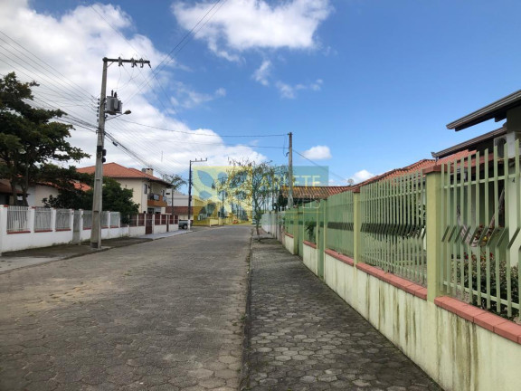 Imagem Casa com 2 Quartos à Venda, 70 m² em Centro - Tijucas