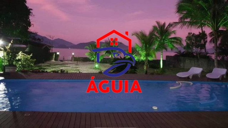 Imagem Casa com 8 Quartos para Temporada, 2.500 m² em Praia Da Fortaleza - Ubatuba Imagem Casa com 8 Quartos para Temporada, 2.500 m² em Praia Da Fortaleza - Ubatuba