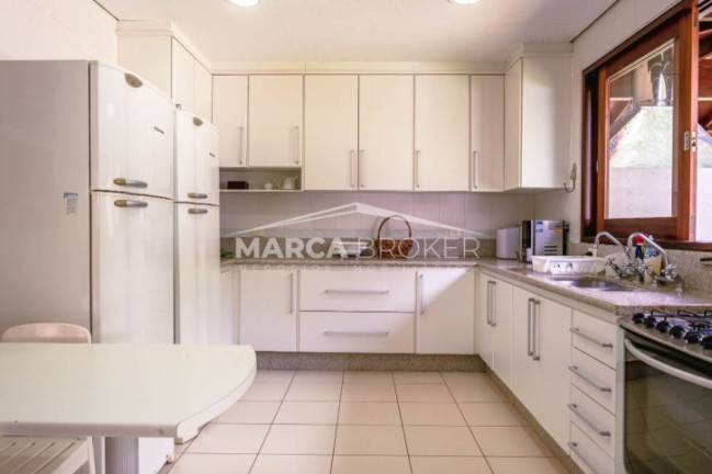 Imagem Sobrado com 4 Quartos à Venda, 4.800 m² em Praia Dura - Ubatuba