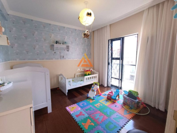 Imagem Apartamento com 4 Quartos à Venda, 145 m²