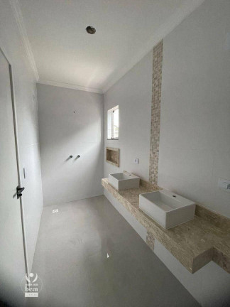 Imagem Sobrado com 3 Quartos à Venda, 127 m² em Xaxim - Curitiba Imagem Sobrado com 3 Quartos à Venda, 127 m² em Xaxim - Curitiba