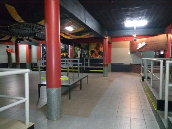 Imóvel Comercial à Venda ou Locação, 1.528 m² em União - Dois Irmãos