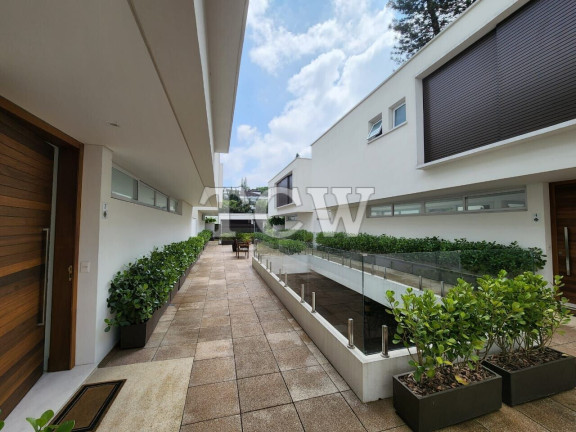 Imagem Casa de Condomínio com 4 Quartos à Venda, 360 m² em Jardim Petrópolis - São Paulo