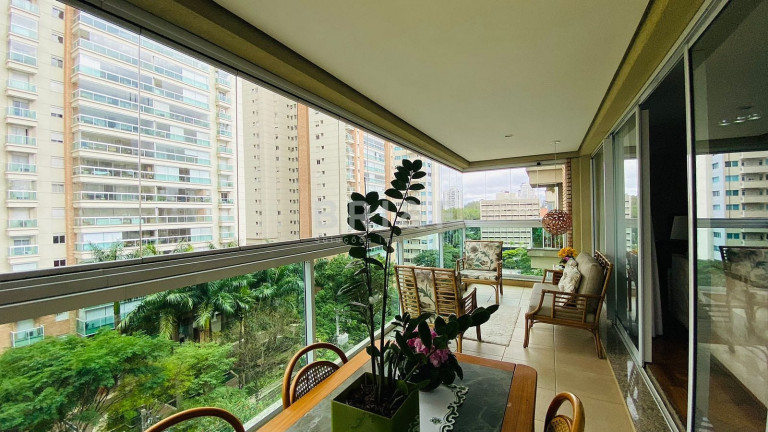 Imagem Apartamento com 3 Quartos à Venda, 169 m² em Brooklin Paulista - São Paulo Imagem Apartamento com 3 Quartos à Venda, 169 m² em Brooklin Paulista - São Paulo