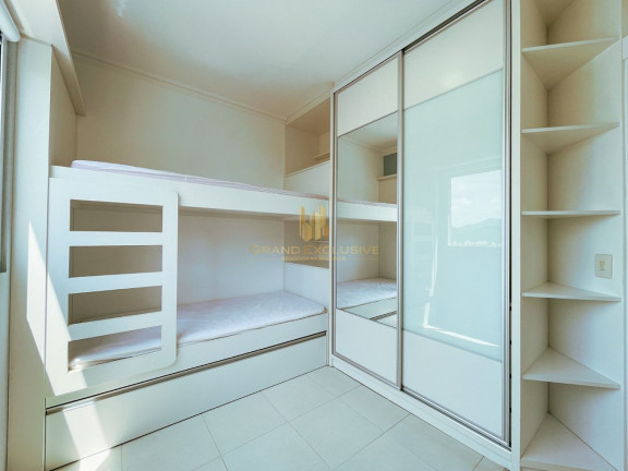 Imagem Apartamento com 3 Quartos à Venda, 102 m² em Centro - Balneário Camboriú Imagem Apartamento com 3 Quartos à Venda, 102 m² em Centro - Balneário Camboriú