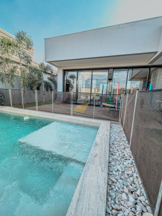 Imagem Casa de Condomínio com 3 Quartos à Venda, 263 m² em Jardim Itália - Cuiabá Imagem Casa de Condomínio com 3 Quartos à Venda, 263 m² em Jardim Itália - Cuiabá