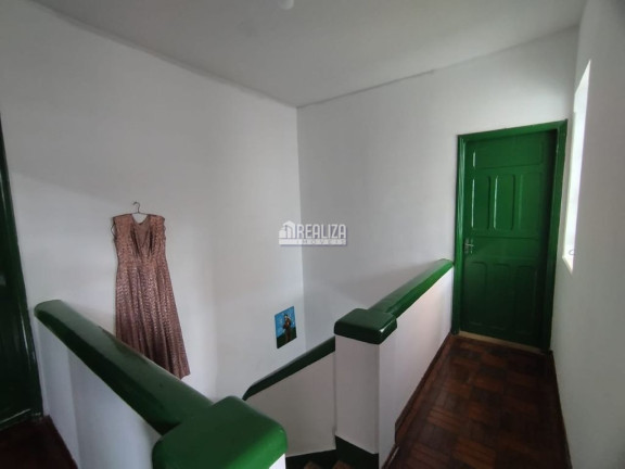 Imagem Casa com 3 Quartos à Venda, 243 m² em Centro - Uberaba Imagem Casa com 3 Quartos à Venda, 243 m² em Centro - Uberaba