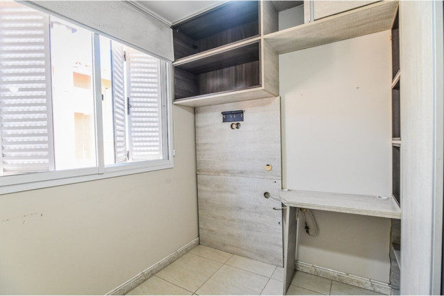 Imagem Casa de Condomínio com 3 Quartos à Venda, 84 m² em Jardim Itu - Porto Alegre