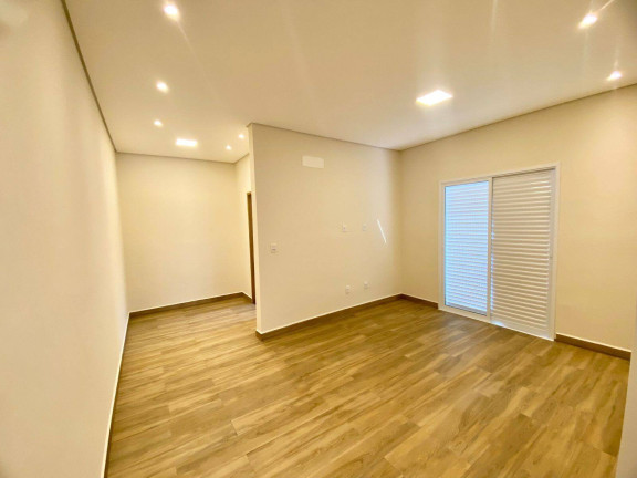 Imagem Casa com 3 Quartos à Venda, 310 m² em Sunset Village - Bragança Paulista Imagem Casa com 3 Quartos à Venda, 310 m² em Sunset Village - Bragança Paulista