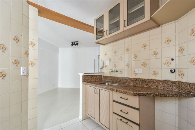 Imagem Imóvel com 1 Quarto à Venda, em Moema - São Paulo Imagem Imóvel com 1 Quarto à Venda, em Moema - São Paulo