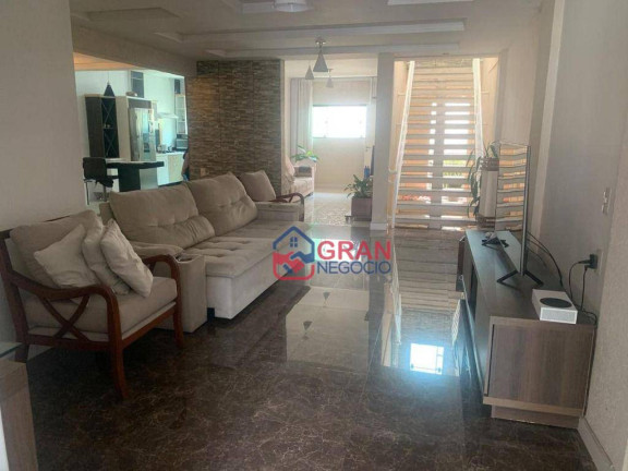 Imagem Sobrado com 3 Quartos para Alugar, 300 m² em Bairro Alto - Curitiba Imagem Sobrado com 3 Quartos para Alugar, 300 m² em Bairro Alto - Curitiba