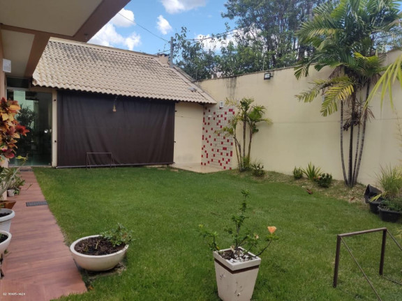 Imagem Casa com 3 Quartos à Venda, 231 m² em Setor Jaó - Goiânia