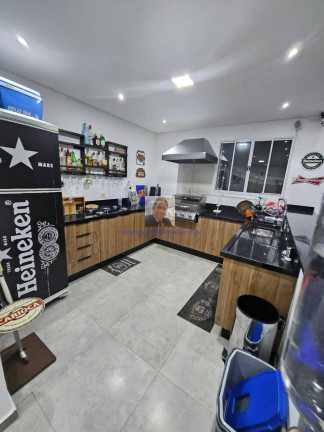 Imagem Casa com 3 Quartos à Venda, 330 m² em Barueri