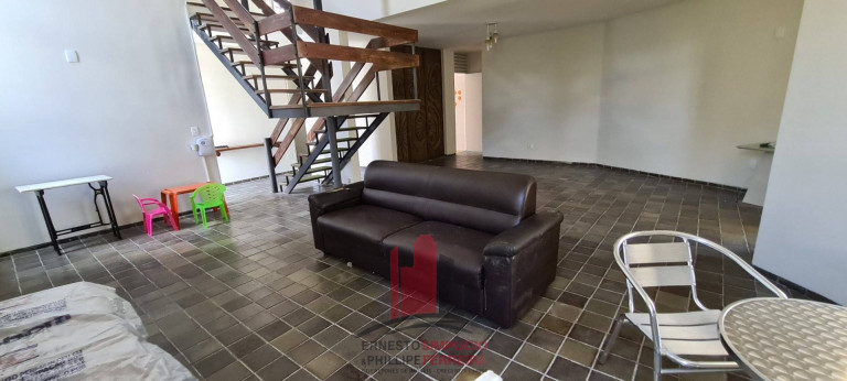Imagem Casa com 4 Quartos à Venda, 300 m² em Tamarineira - Recife Imagem Casa com 4 Quartos à Venda, 300 m² em Tamarineira - Recife