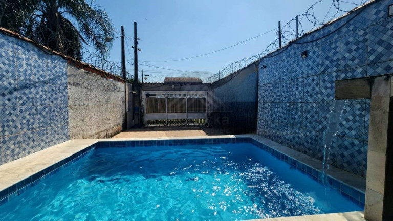 Casa com 2 Quartos à Venda, 130 m² em Balneario Gaivotas - Itanhaém