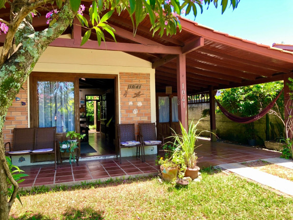 Imagem Casa com 3 Quartos à Venda, 157 m² em Centro - Garopaba