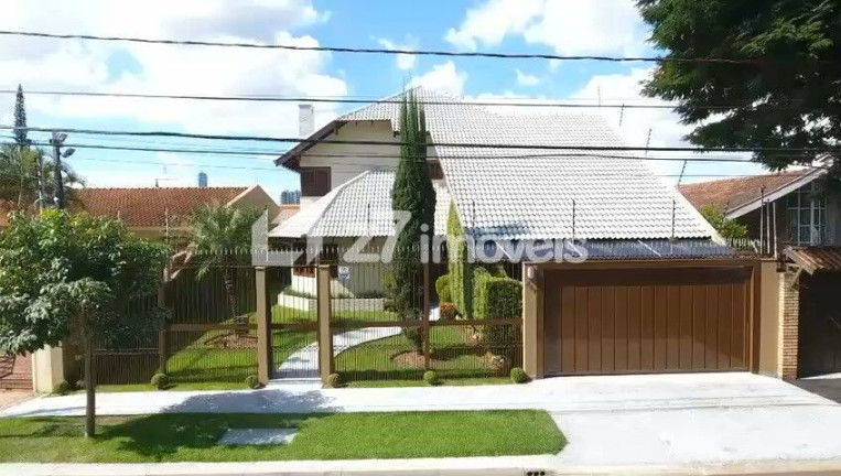 Sobrado com 4 Quartos à Venda, 653 m² em Zona 02 - Maringá