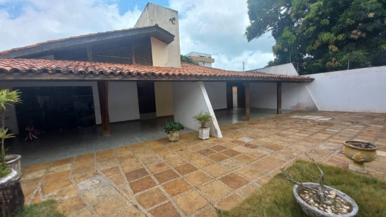 Imagem Casa com 4 Quartos para Alugar, 527 m² em Olho D'água - São Luís