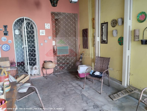 Casa com 4 Quartos à Venda, 191 m² em Centro - Taubaté