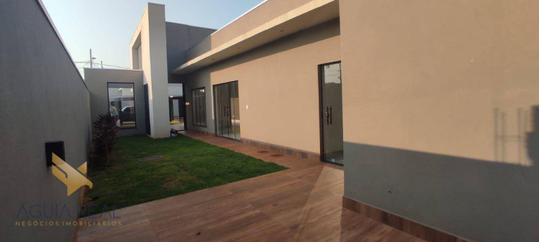 Imagem Casa com 3 Quartos à Venda, 173 m² em Centro - Sidrolândia