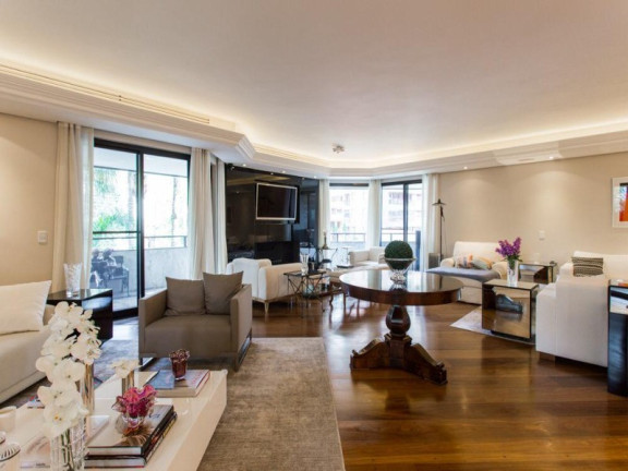Imagem Imóvel com 4 Quartos à Venda, 640 m² em Vila Uberabinha - São Paulo Imagem Imóvel com 4 Quartos à Venda, 640 m² em Vila Uberabinha - São Paulo