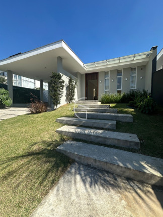 Imagem Casa com 3 Quartos à Venda, 250 m² em Glória - Joinville Imagem Casa com 3 Quartos à Venda, 250 m² em Glória - Joinville