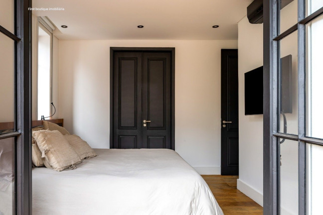 Imagem Casa com 2 Quartos à Venda, 531 m² em Jardim Paulista - São Paulo Imagem Casa com 2 Quartos à Venda, 531 m² em Jardim Paulista - São Paulo