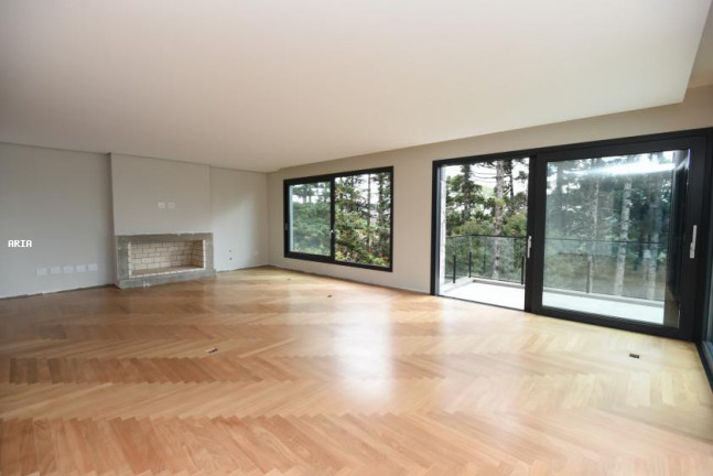 Imagem Apartamento com 3 Quartos à Venda, 319 m² em Planalto - Gramado