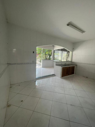Imagem Casa com 3 Quartos à Venda, 1.000 m² em Marambaia - São Gonçalo Imagem Casa com 3 Quartos à Venda, 1.000 m² em Marambaia - São Gonçalo