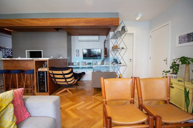 Imagem Apartamento com 3 Quartos à Venda, 129 m² em Menino Deus - Porto Alegre
